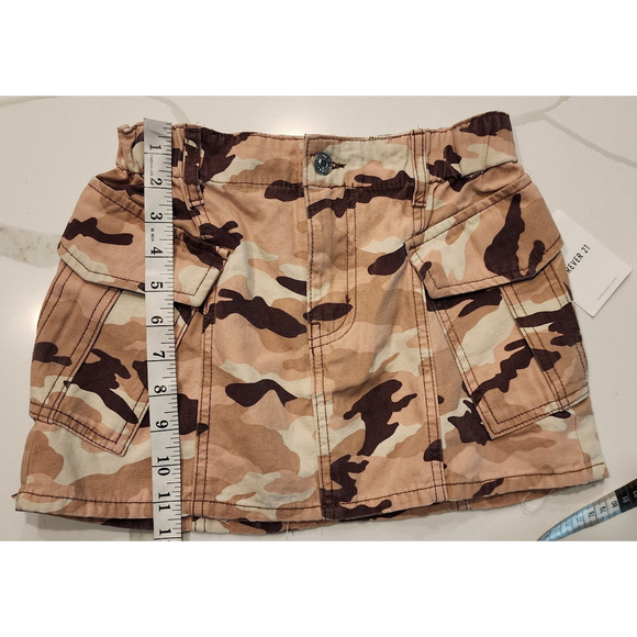 FOREVER 21 Camo Cargo Pockets Skirt Women's XS Tan NWT - Picture 11 of 11